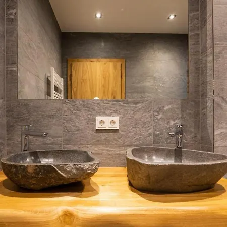 Vakantiehuis Falkensteinalm 2 *