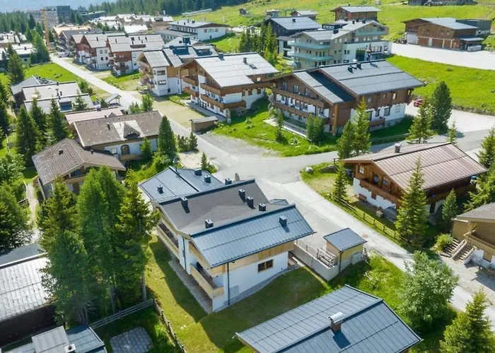 Falkensteinalm 2 *